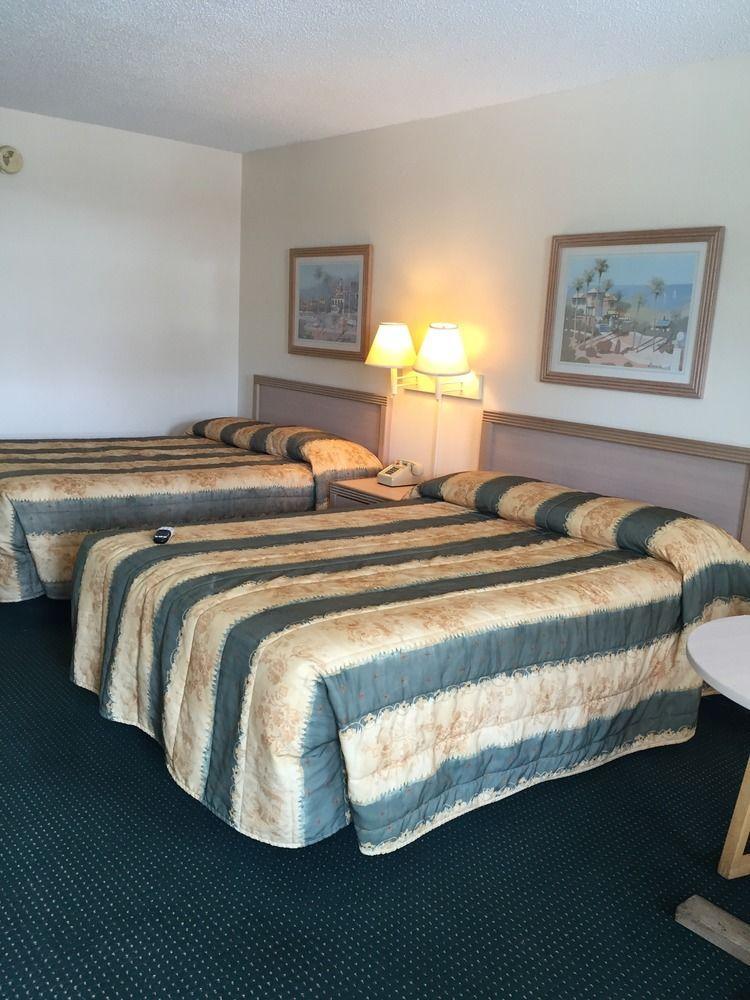 Super 8 By Wyndham Bay St. Louis Motel Dış mekan fotoğraf
